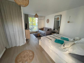 Studio Ti Baldi vue mer équipé d'une cuve